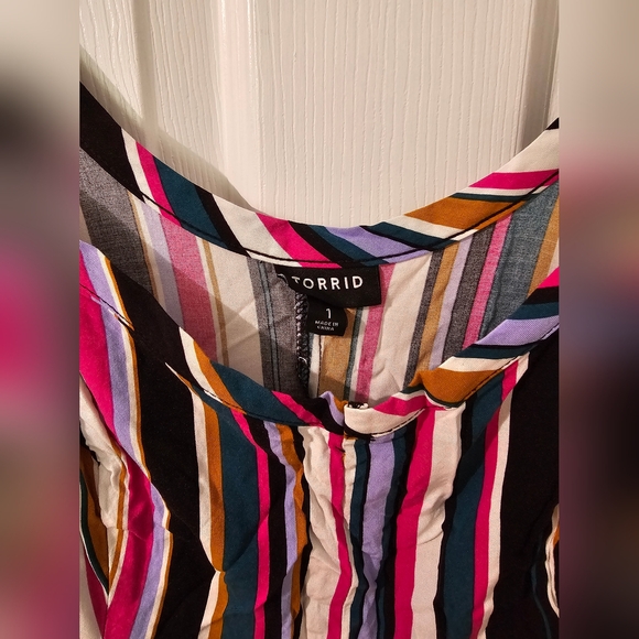 Torrid High-Low Moody Striped Challis Dress in Size 1 - Picture 6 of 6